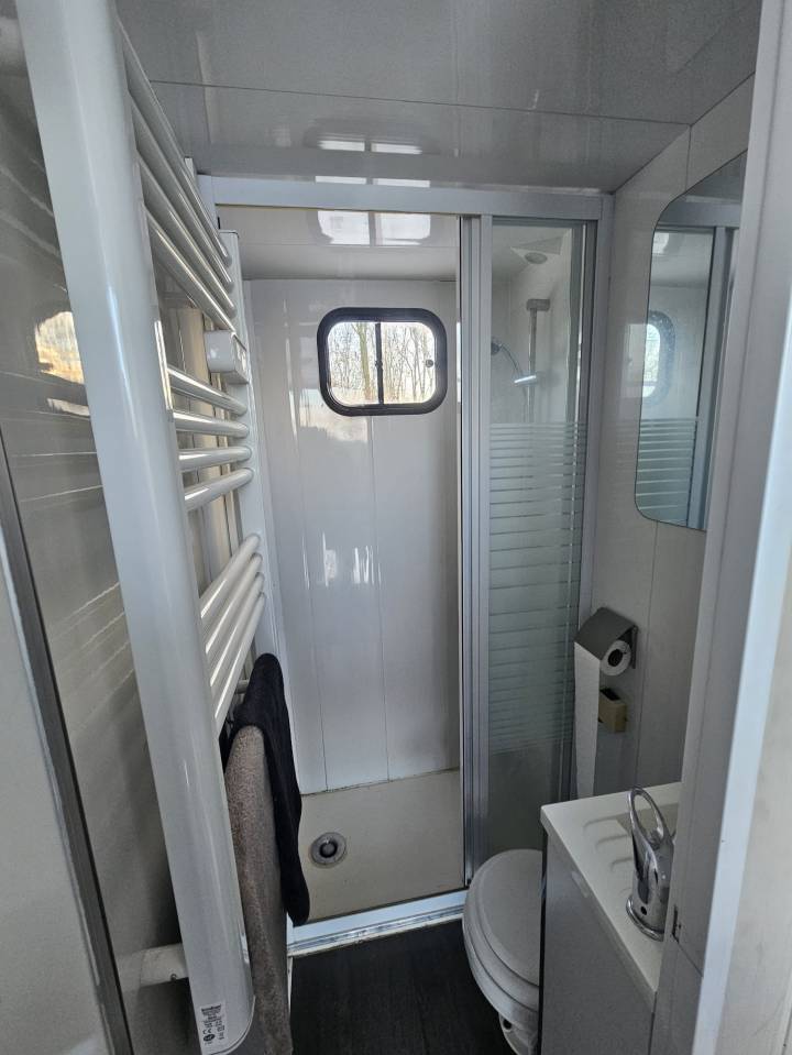 Camion chevaux PL 7 places home car 