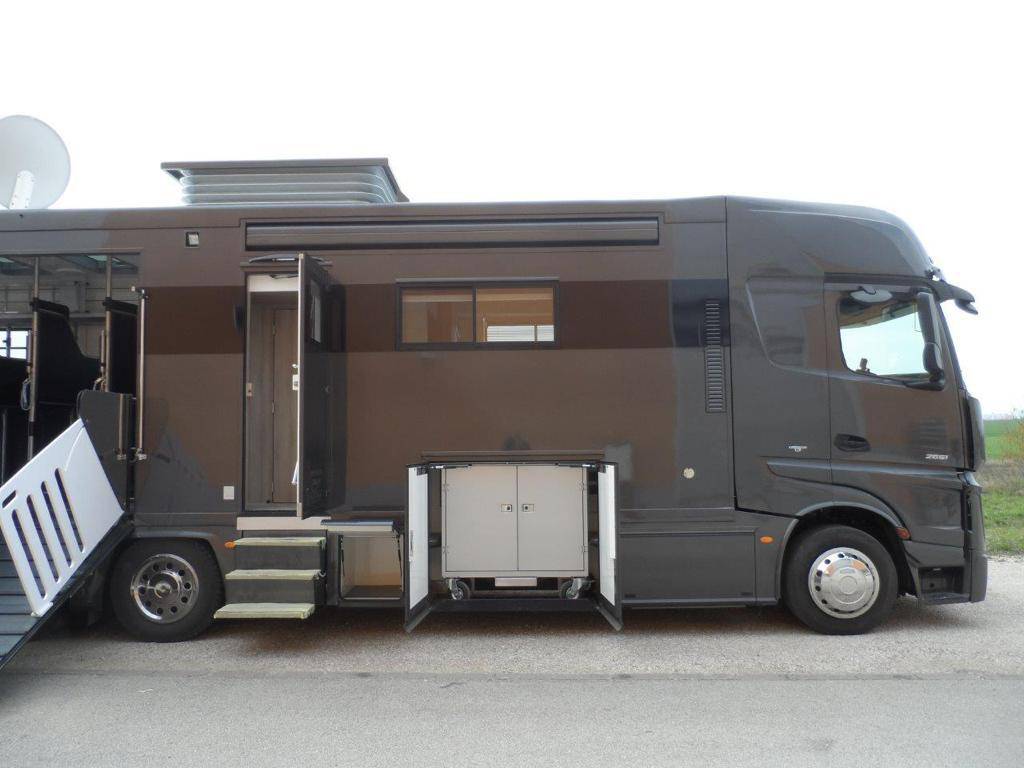 MERCEDES-BENZ ACTROS 2651 EQUIX POP OUT & PUSH-UP