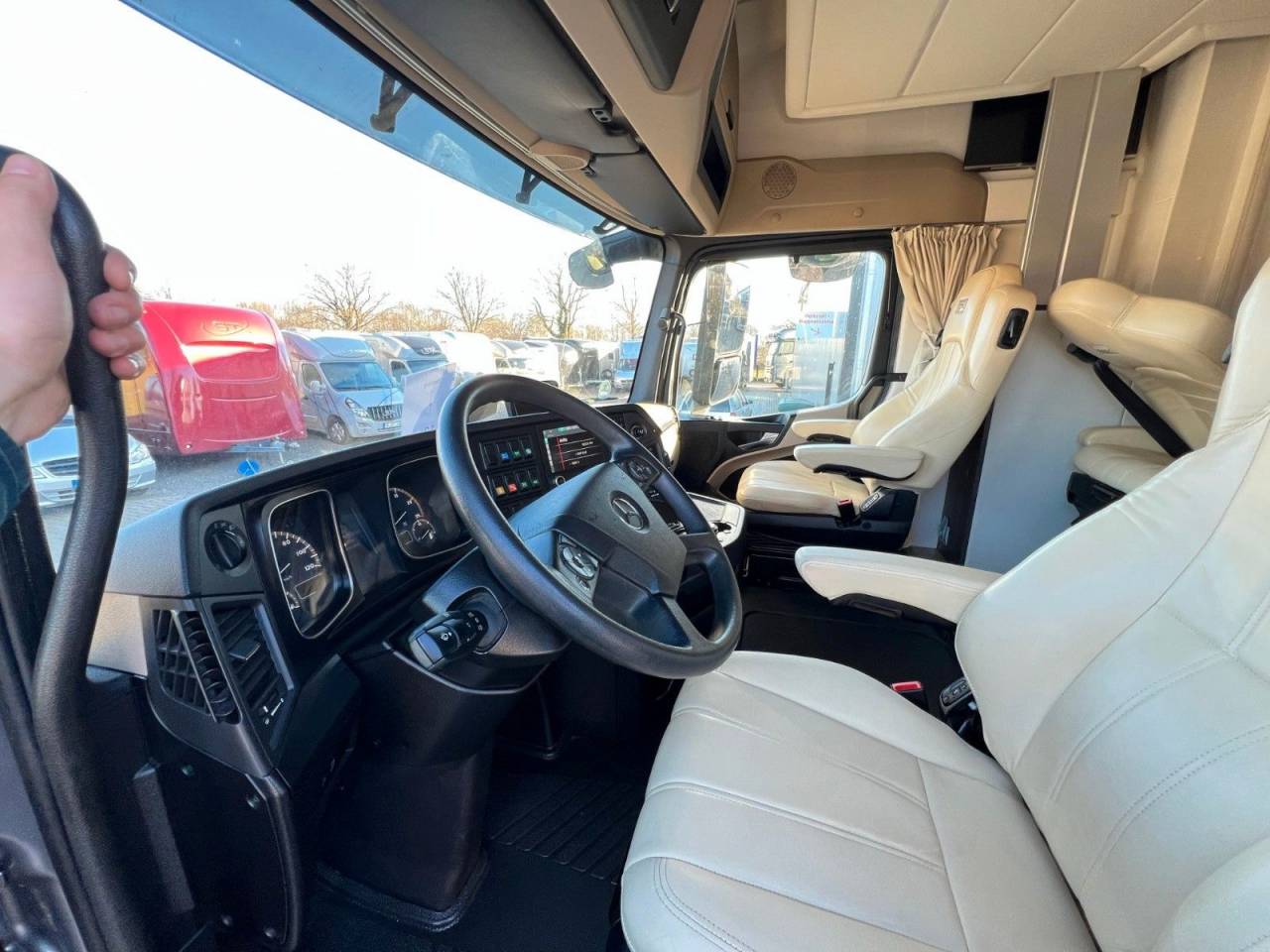 MERCEDES-BENZ ACTROS 2651 STX POP OUT