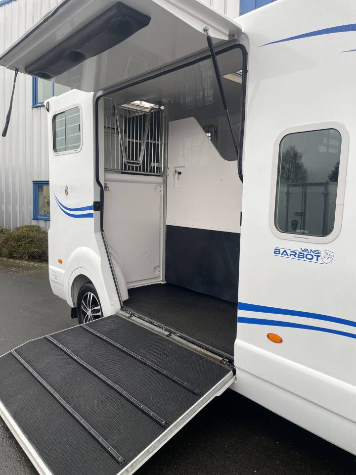 camion 2 chevaux BARBOT