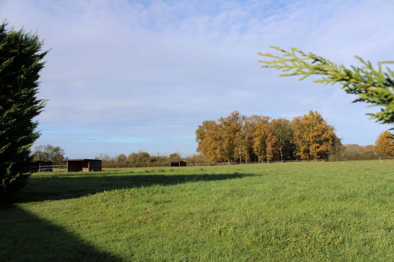 ADORABLE PROPRIETE DE 7 HECTARES DANS LE LOT ET GARONNE