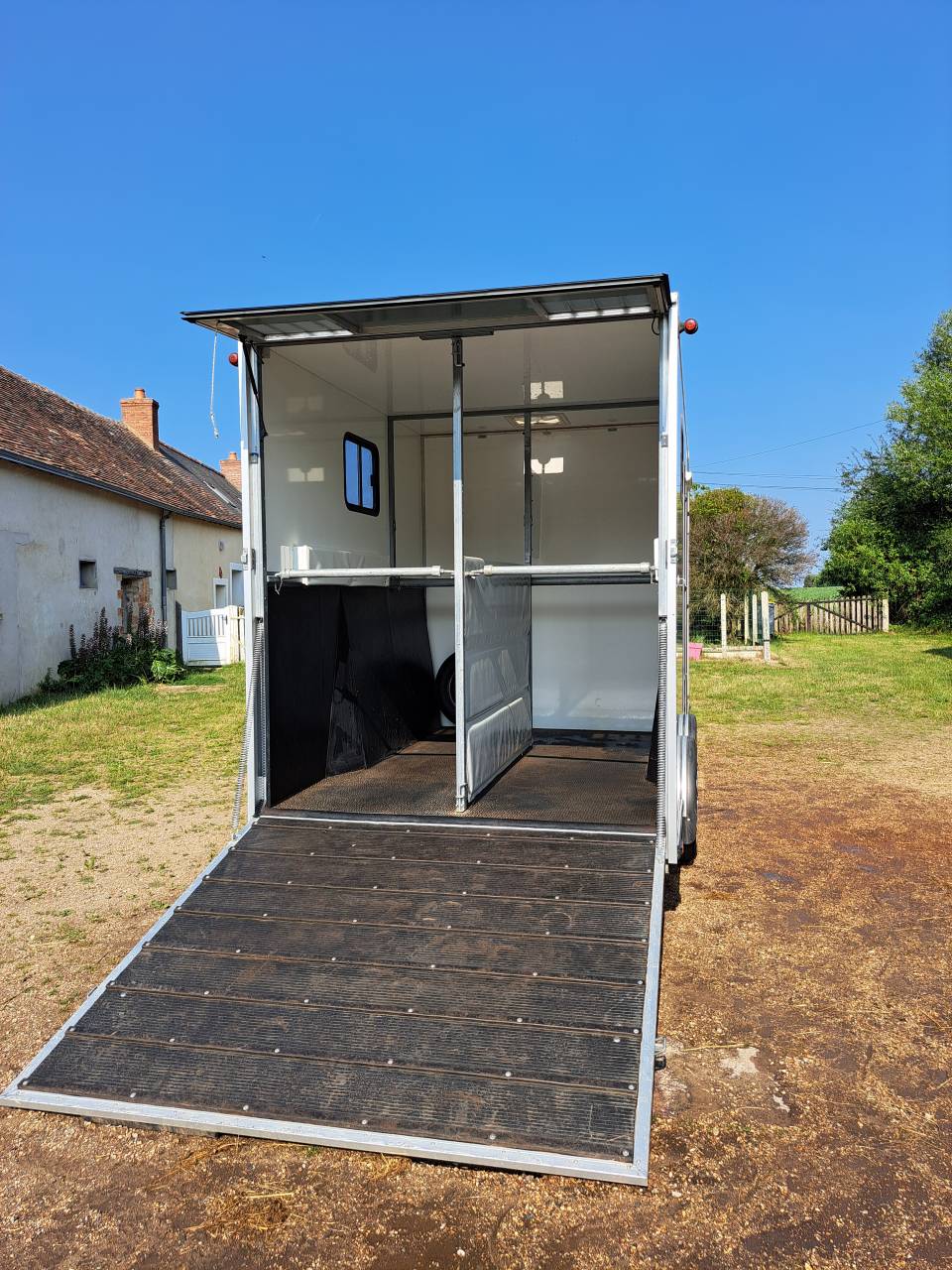 Van 2 places home car