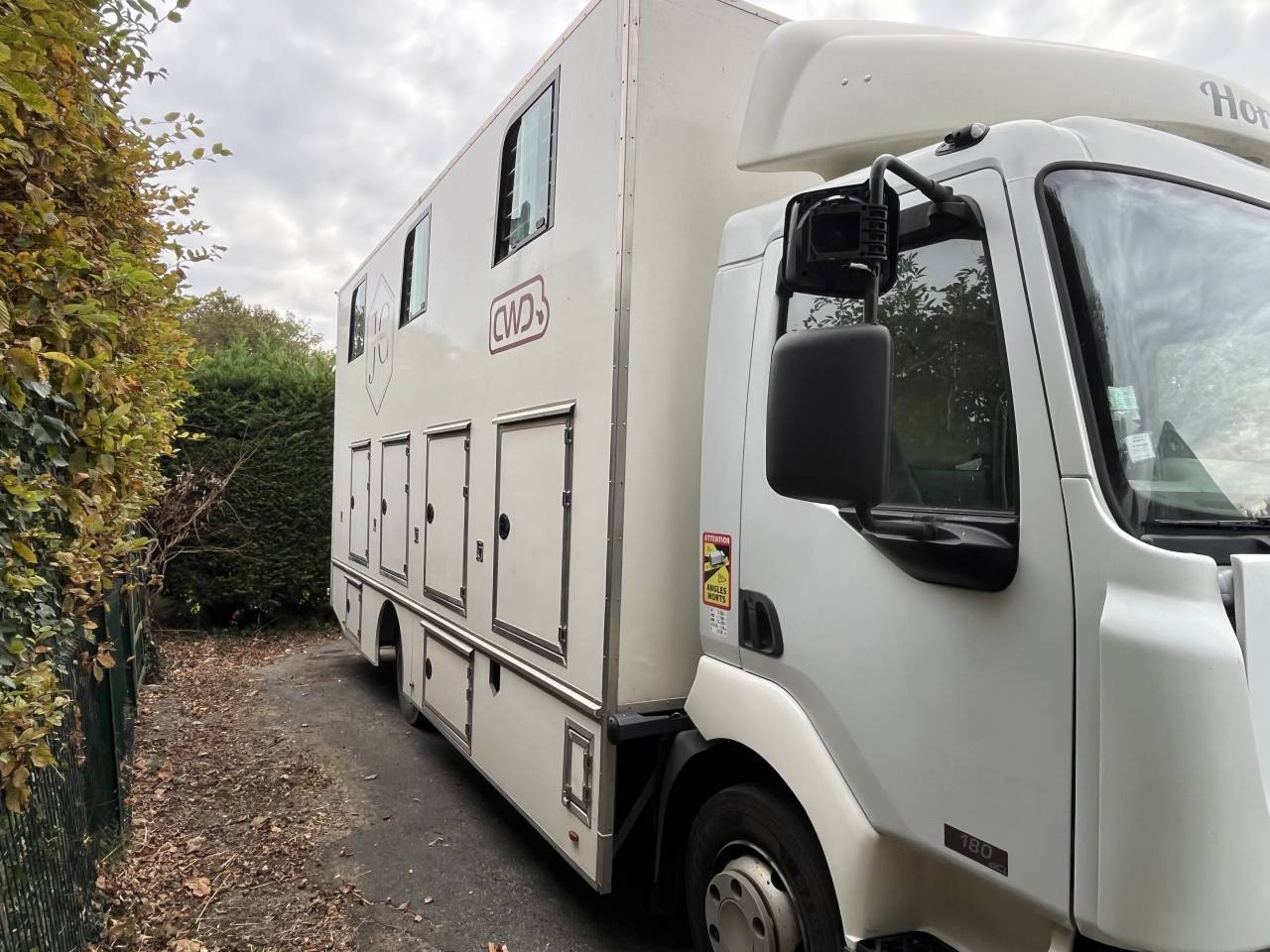 Camion Renault midlum