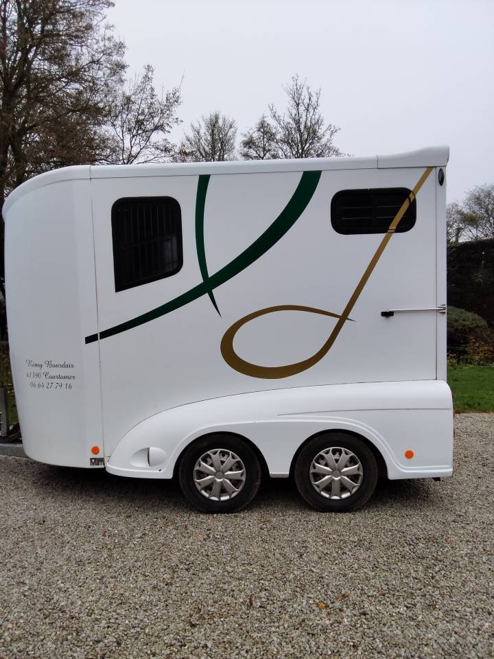 Van 2 places en parfait &eacute;tat - R&eacute;vis&eacute;