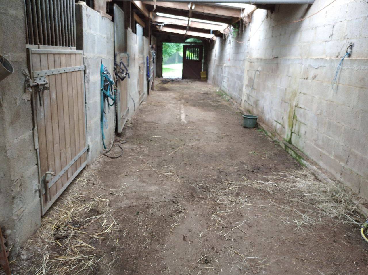 petit domaine &eacute;questre