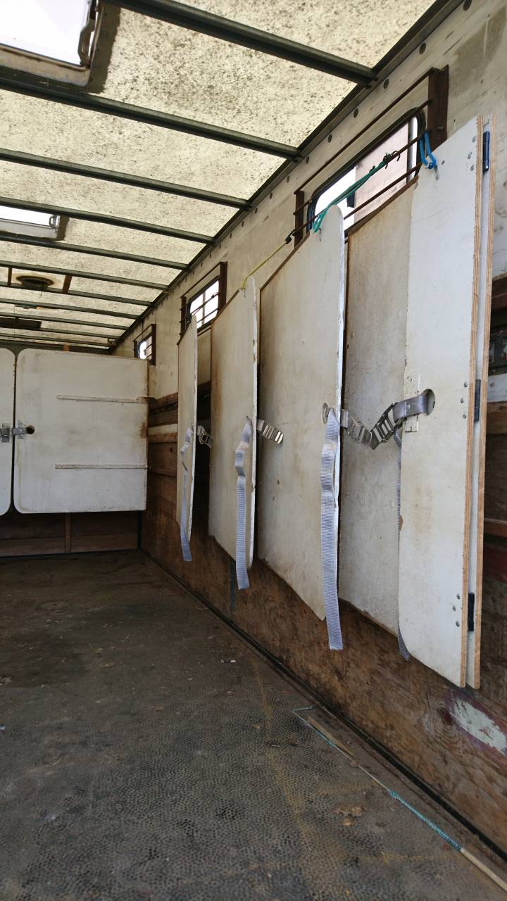 Camion M180 6 places + grande sellerie