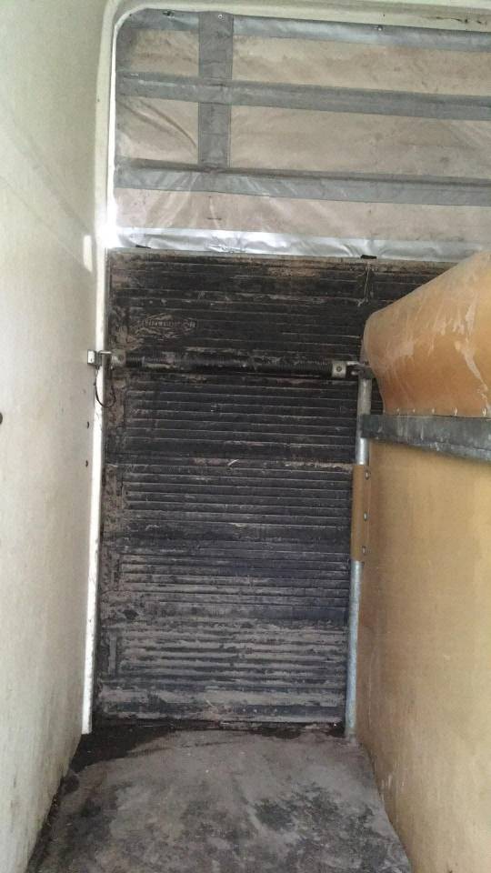  &Agrave; VENDRE &ndash; VAN 2 CHEVAUX