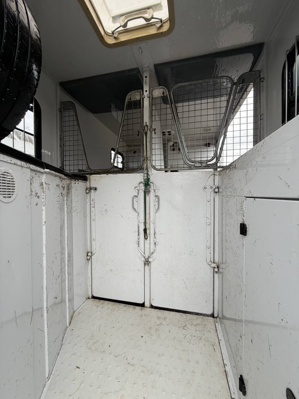 Camion VL Renault MTM chevaux 