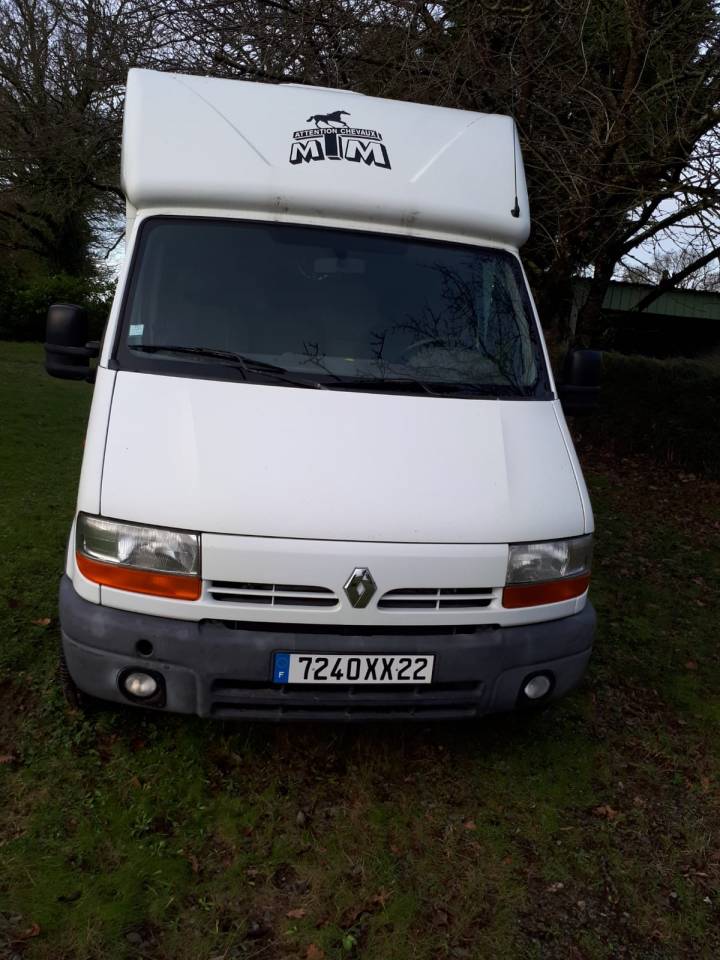 Master Renault Transport 2 chevaux