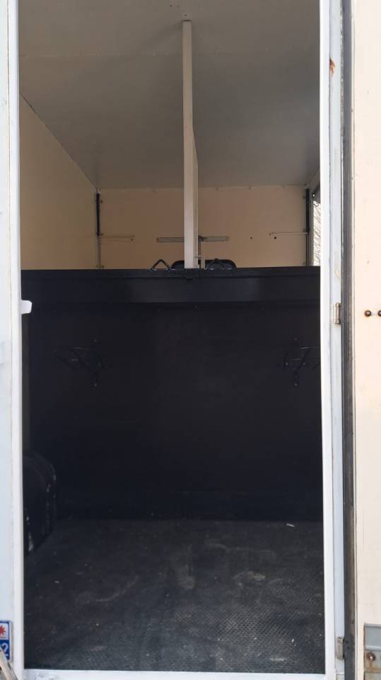 Camion 2 places- renault master