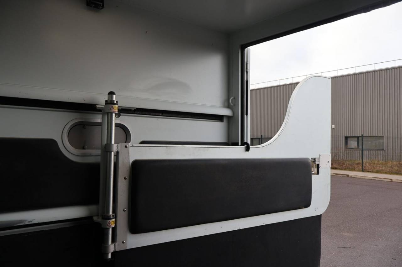 PEUGEOT BOXER 3.0 180 CH THEAULT PROTEO 5P - COUCHETTE