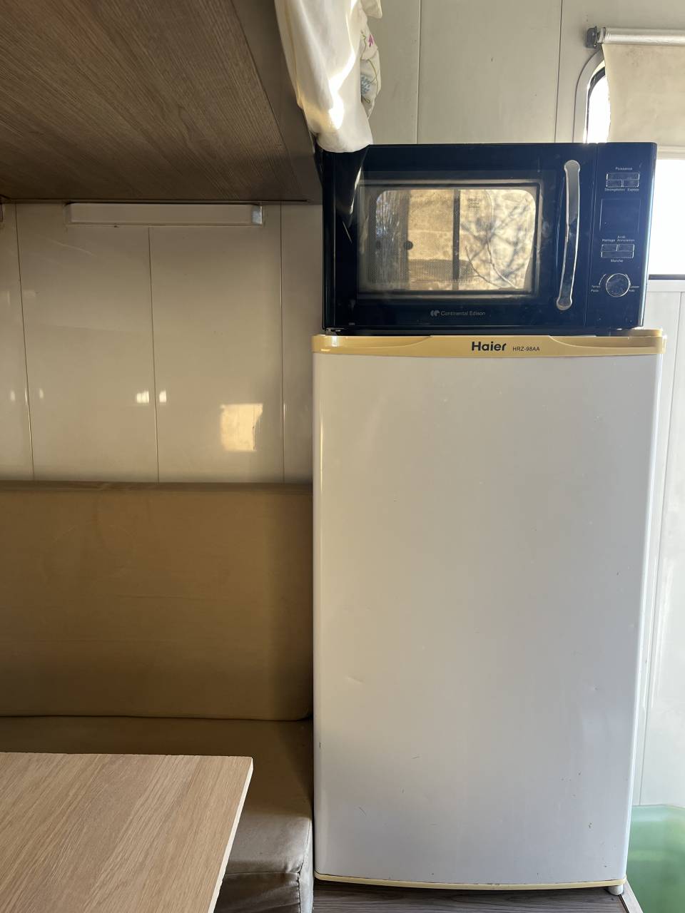 VL 2 chevaux avec home-car 3 personnes 