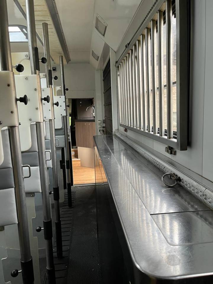 ScaniaP380 Carrosserie STX 5 chevaux 