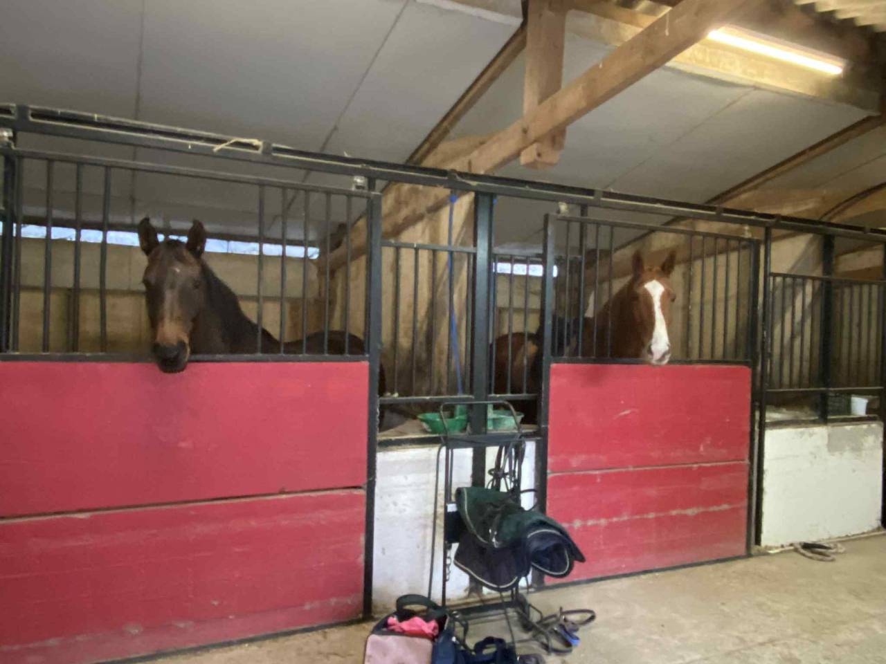 pensions dans &eacute;curie proche de Mont&eacute;limar 