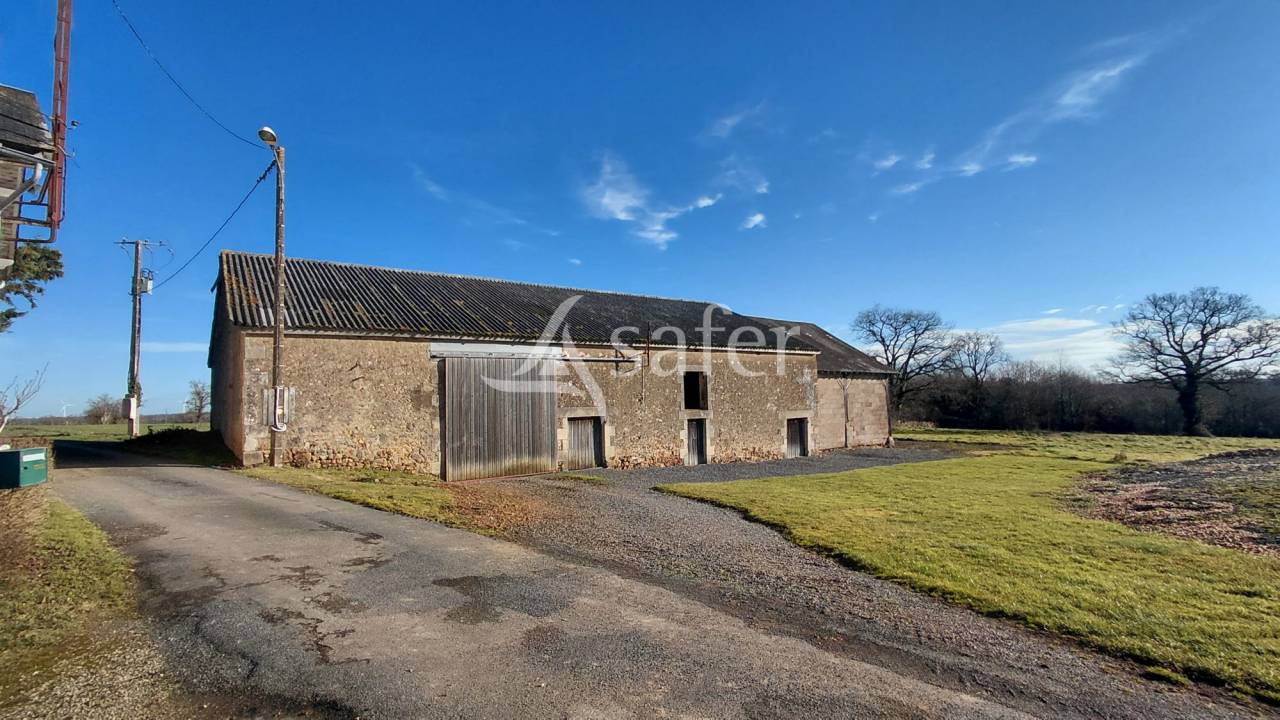 Ferme sur environ 69 ha