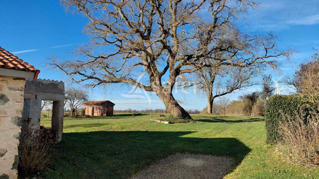 Ferme sur environ 69 ha