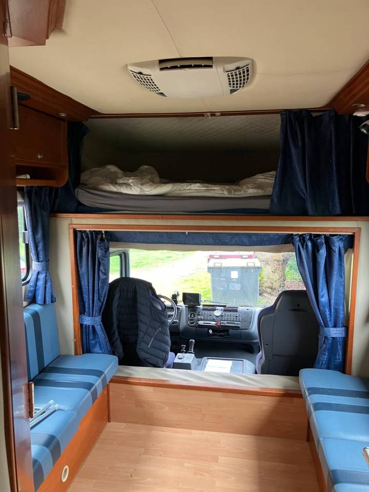 AK 12/230 6 chevaux avec home car