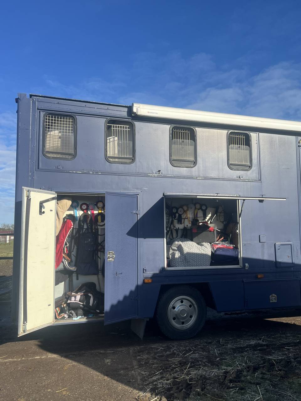 Vends Mercedes 4 places chevaux 