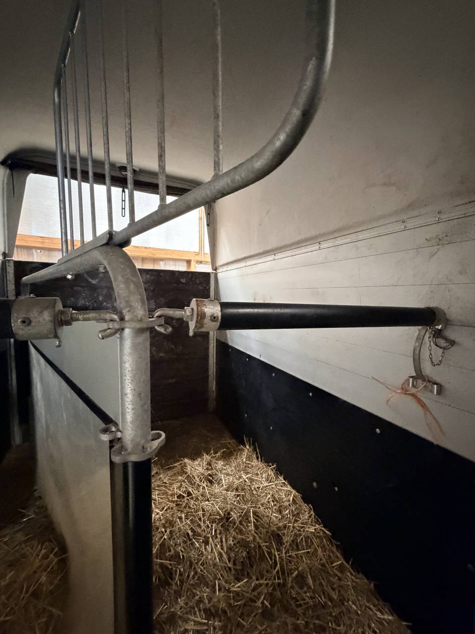 Van 2 chevaux Gold 2 tr&egrave;s peu servi