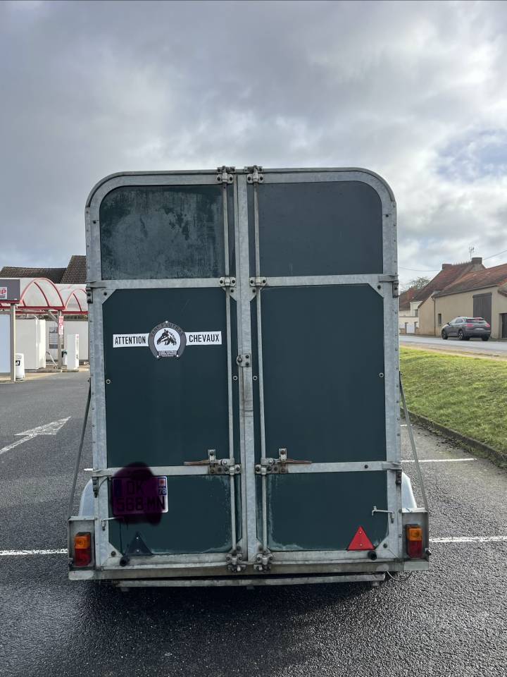 &Agrave; vendre Van Fautras Provans 