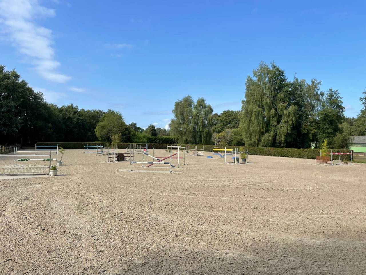 Pension chevaux propri&eacute;taire pr&egrave;s de Rennes (Betton) 