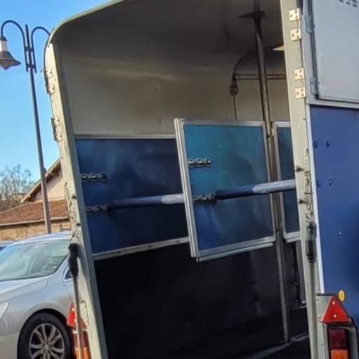 A Vendre Van Ifor Williams 2 places  