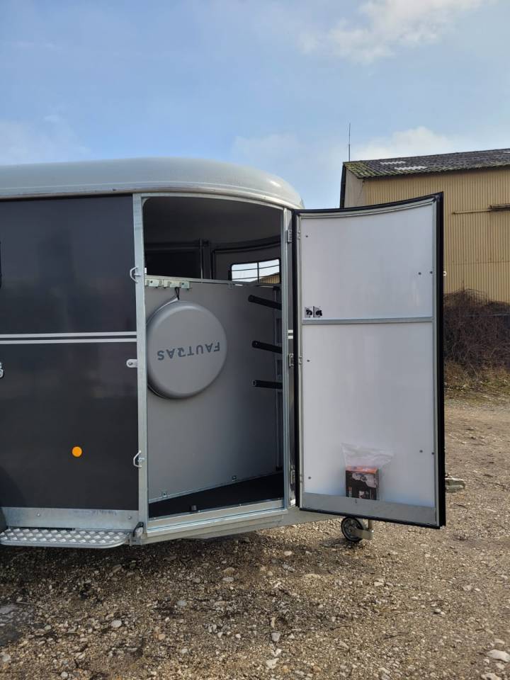 -REMISE- Van Fautras oblic+3 Gris  Neuf  pour la Suisse