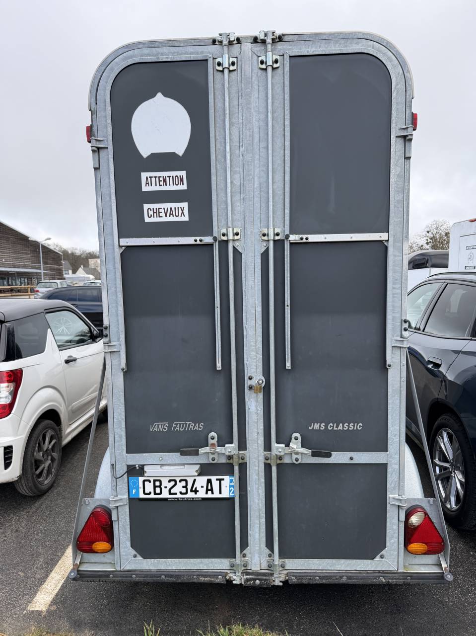 Van Fautras 1 place et demi