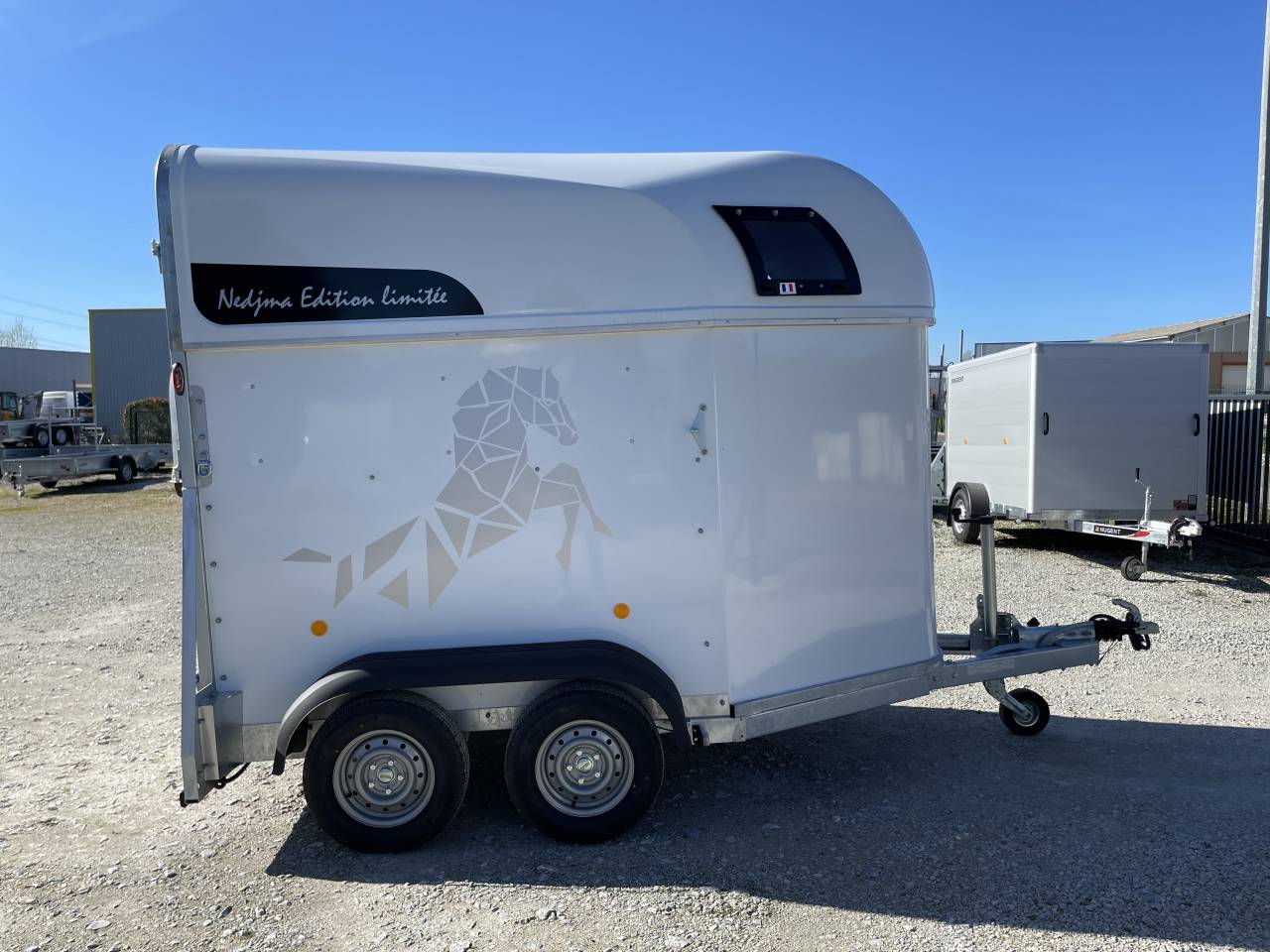 VAN FAUTRAS 2 places IMARA NEDJMA