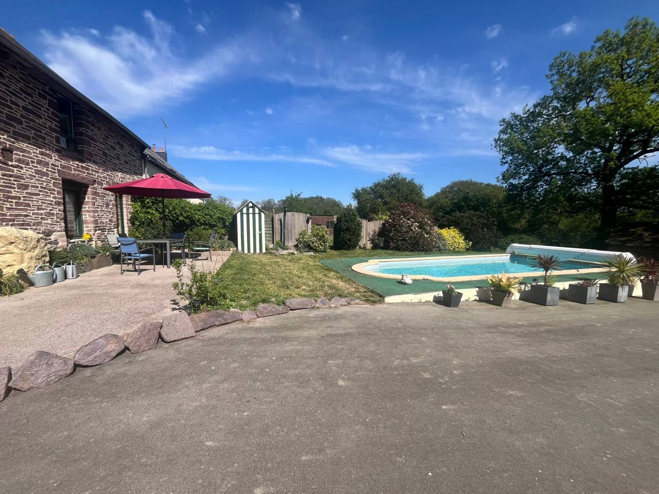 989653_1777645244_8241.jpg