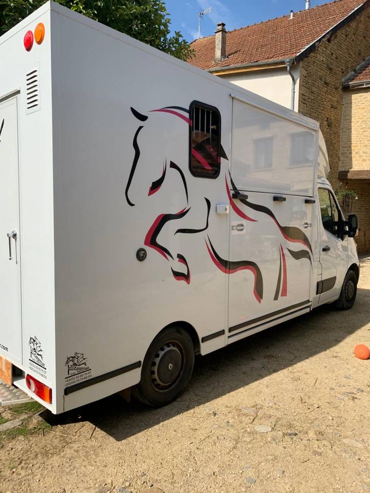Camion VL 2 chevaux