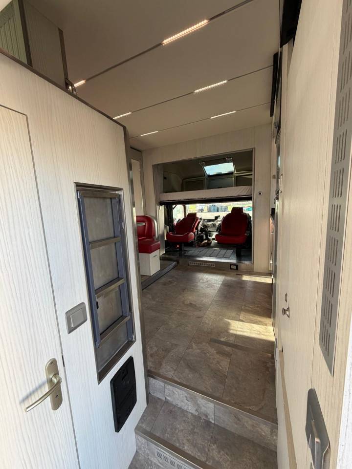 Paillard 7 chevaux home car avec double pop out