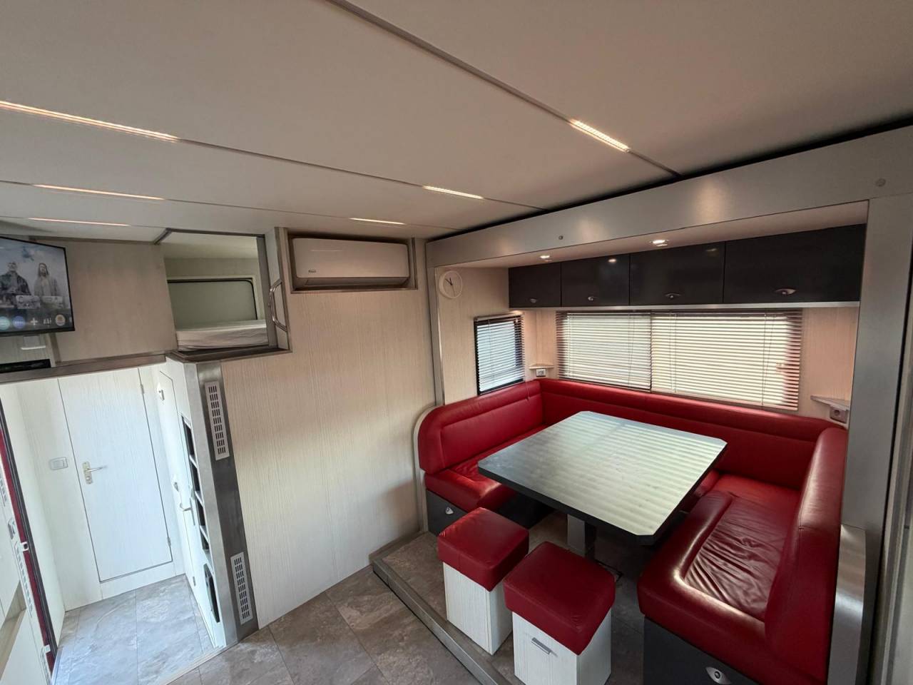 Paillard 7 chevaux home car avec double pop out