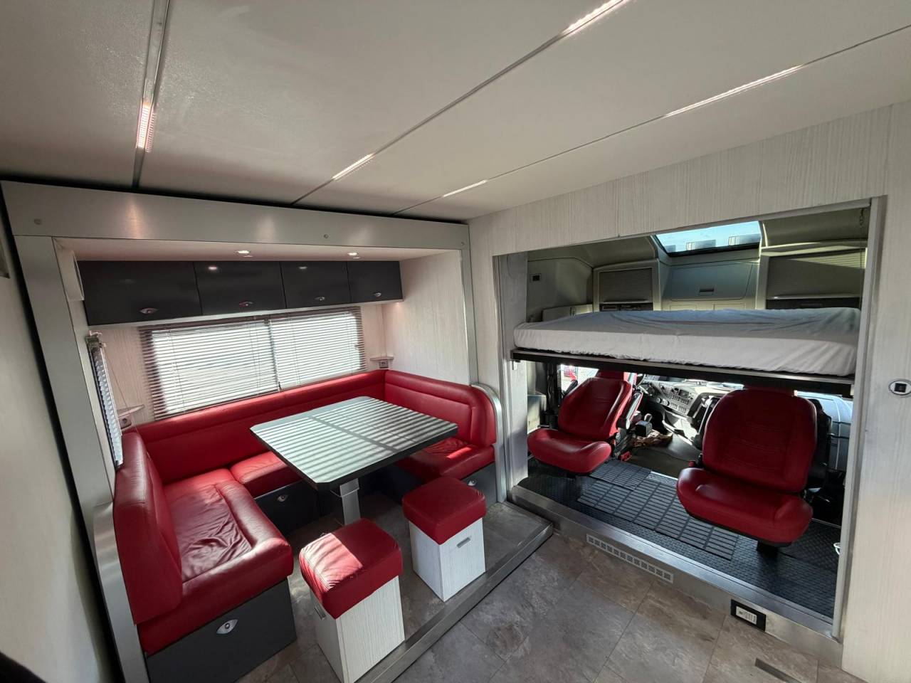 Paillard 7 chevaux home car avec double pop out