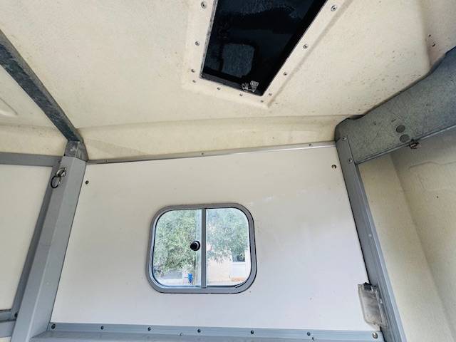 VAN IFOR WILLIAMS HB 403