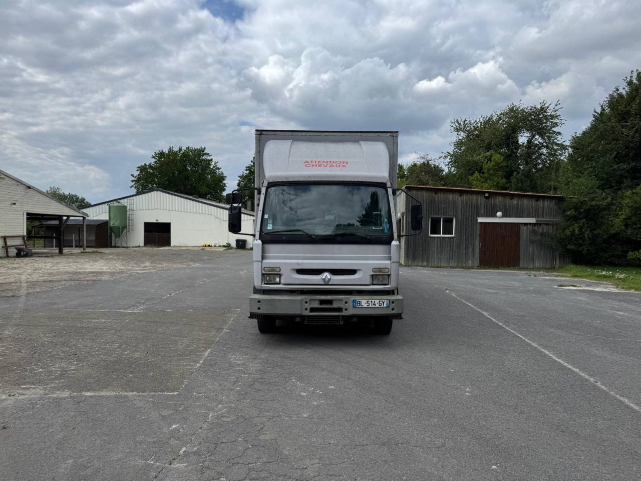 Camion Renault Midliner