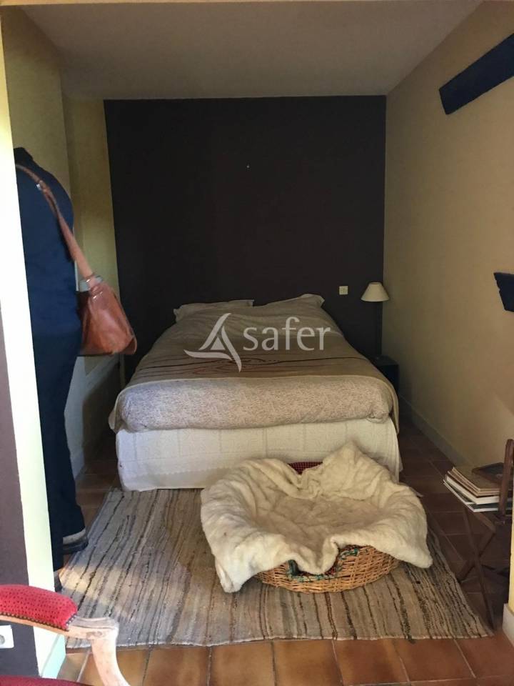 B&acirc;tis et habitations - Ideal agritourisme, pension de chevaux..