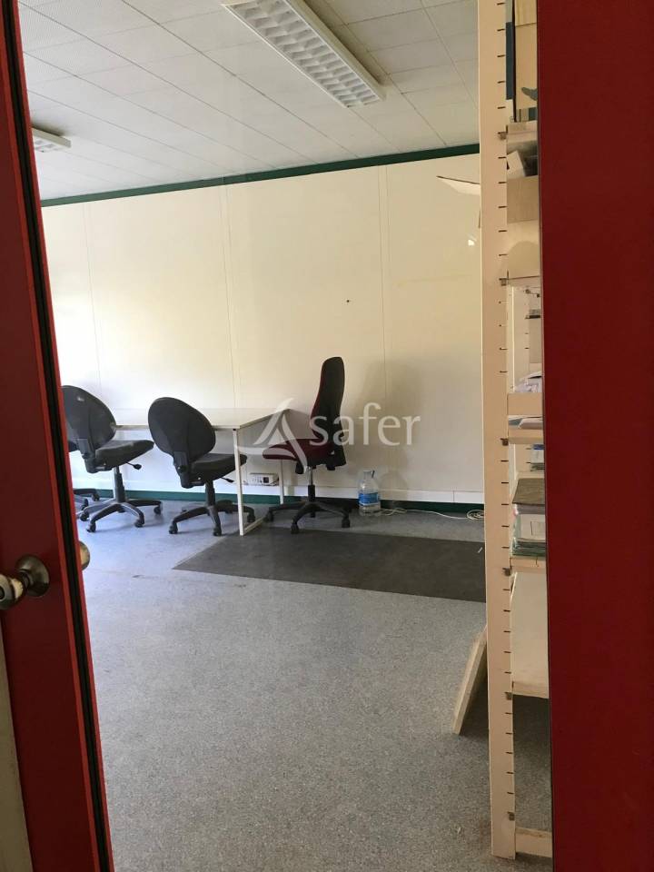 B&acirc;tis et habitations - Ideal agritourisme, pension de chevaux..