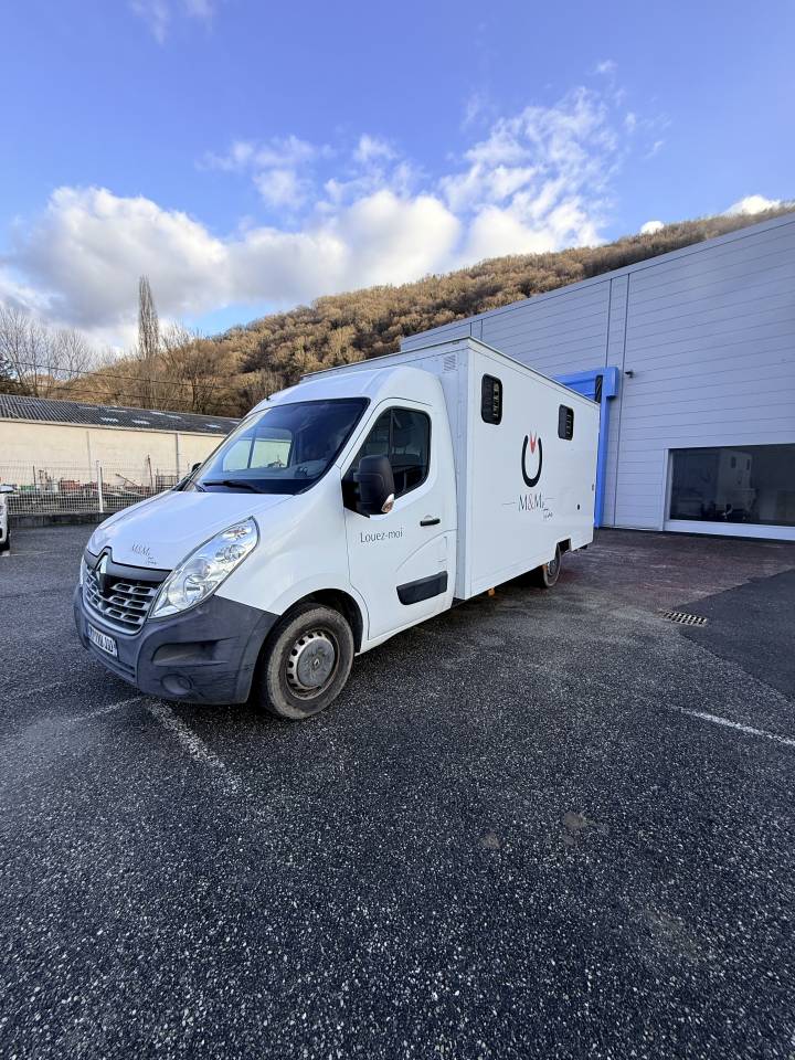 Camion VL Chevaux &ndash; Renault Master III &ndash; 2 places &ndash; Tr&egrave;