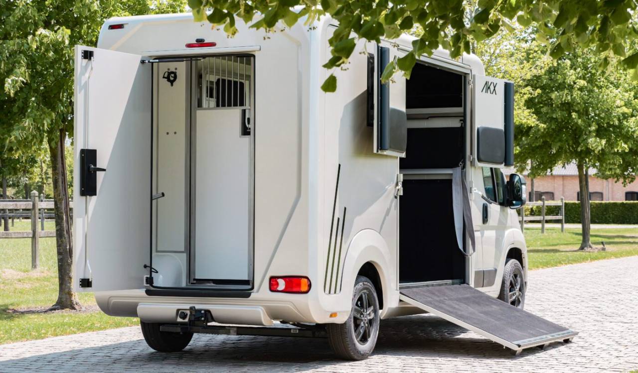 AKX STALLE BASE OPEL MOVANO 170 DCI 