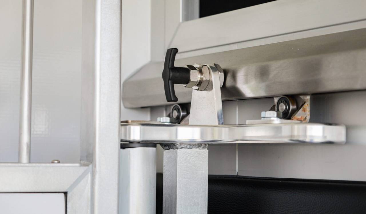 AKX STALLE BASE OPEL MOVANO 170 DCI 