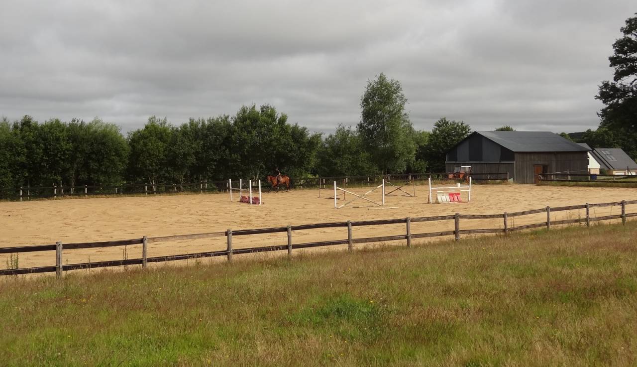 Pension dans une &eacute;curie collaborative en Sarthe 