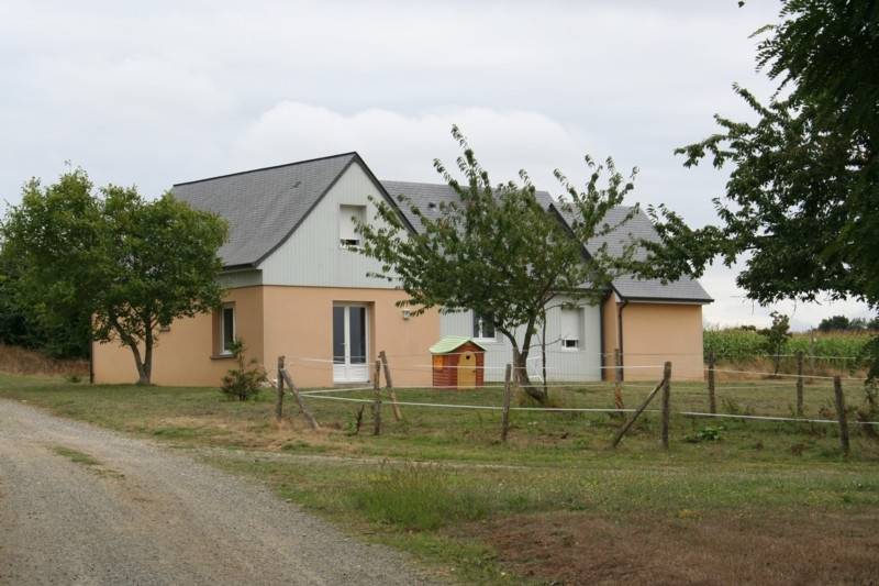 Pension dans une &eacute;curie collaborative en Sarthe 