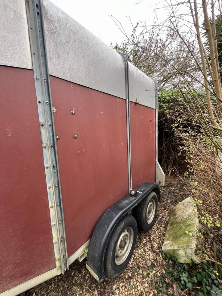 Van 2 places IforWilliams hb505r