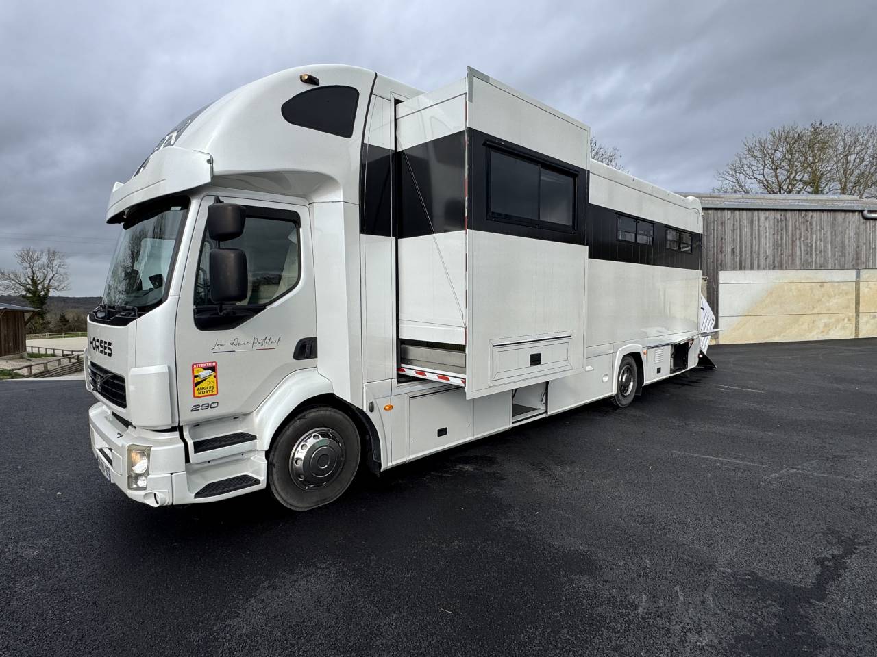 VOLVO FLL42 290cv 16T STX  - 5 chevaux - POP OUT