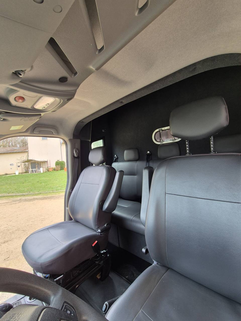 Camion theault proteo 5 places