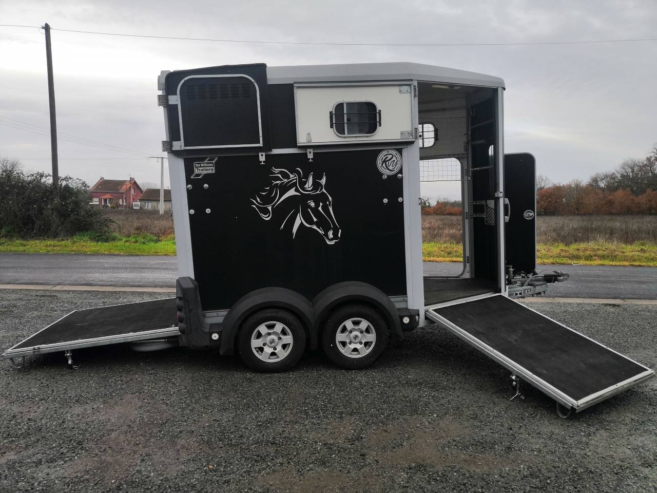 IFOR WILLIAMS 2 PLACES 2021