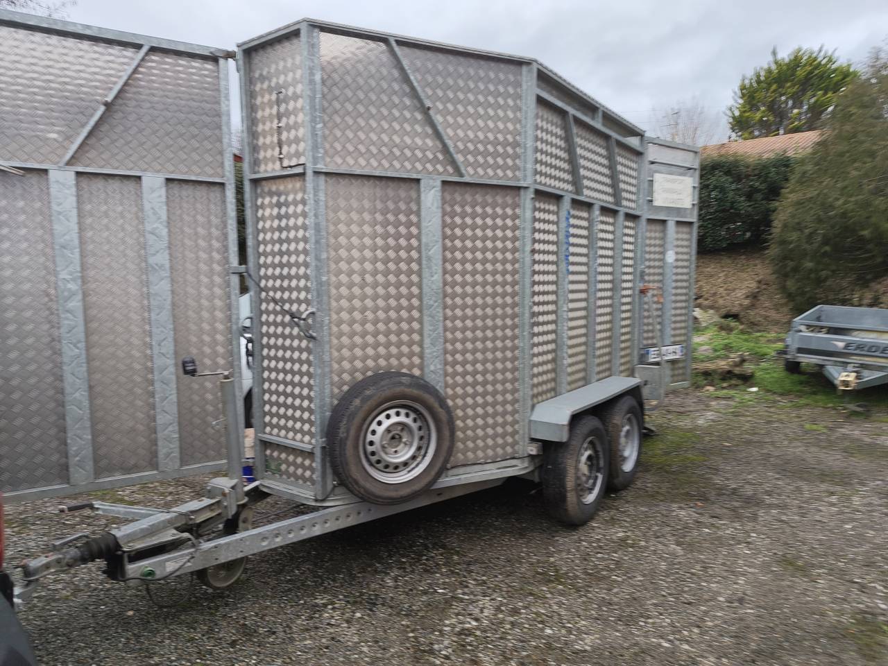 Van 1,5 place &ndash; Ch&acirc;ssis robuste