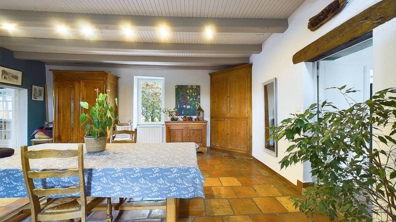 Propri&eacute;t&eacute; &eacute;questre CHARRON (17) sur 1,3 ha