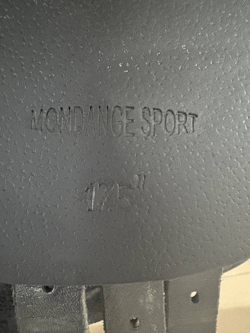 Selle mixte Eric Mondange 17,5 / noir / juin 2025